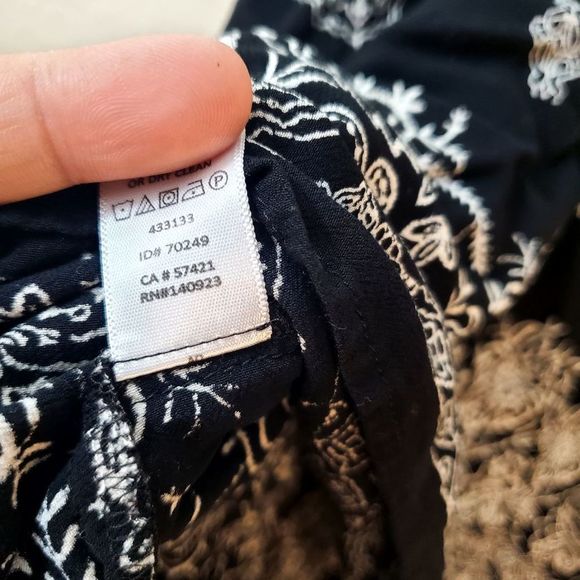 LOFT Black Swing Top with Tassels size XL. I've cut the tassels off the straps😊 - Picture 7 of 8